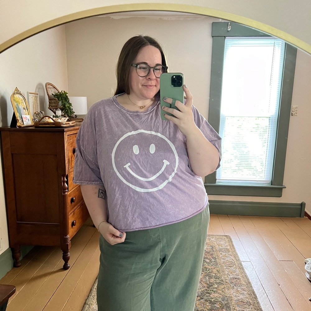Arula 3X Lavender Smiley Tee